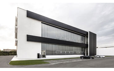 Prospazio e Lea Ceramiche partner di Lamborghini per Protoshop: il primo edificio industriale multipiano in Classe A in Italia