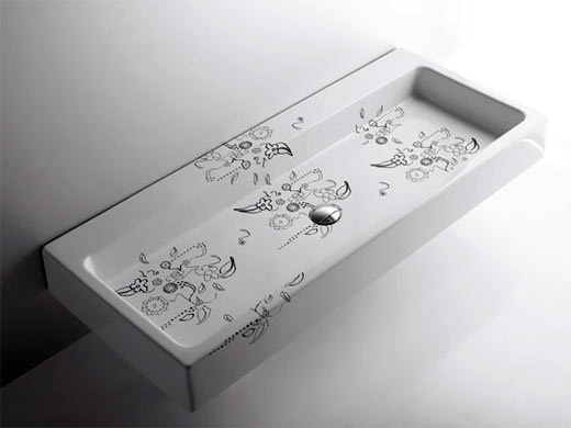 Si ispira agli anni Sessanta il decoro Sketch del lavabo Frozen di Simas